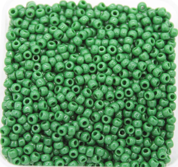 toho seed beads size 11 opaque hunter green 47H