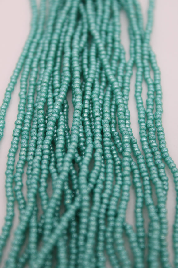 czech size 11 luster turquoise green