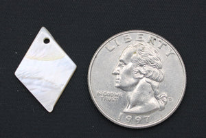 shell pendant diamond small