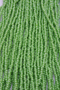 czech size 11 luster lime green
