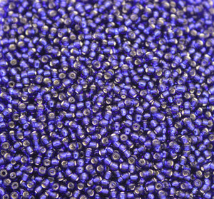 toho seed beads size 11 silver lined royal blue