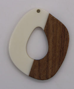 wood and resin pendant/cabochon large white