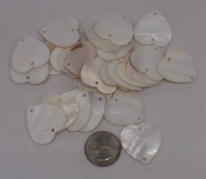 shell pendant link(2 holes) heart small/meduim 27mm